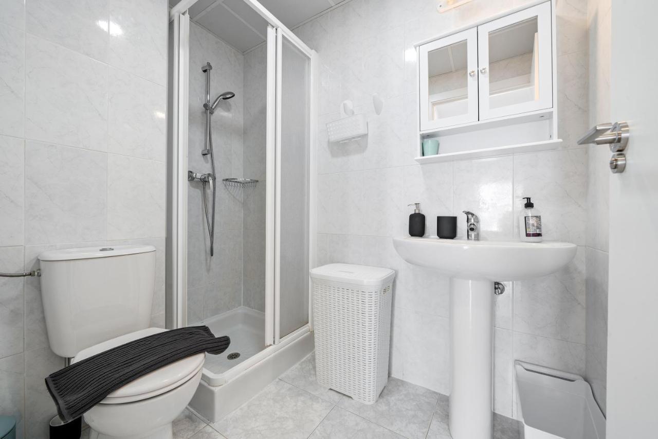 Hauzify I Apartaments Blue Riviera Миами-Плайя Экстерьер фото